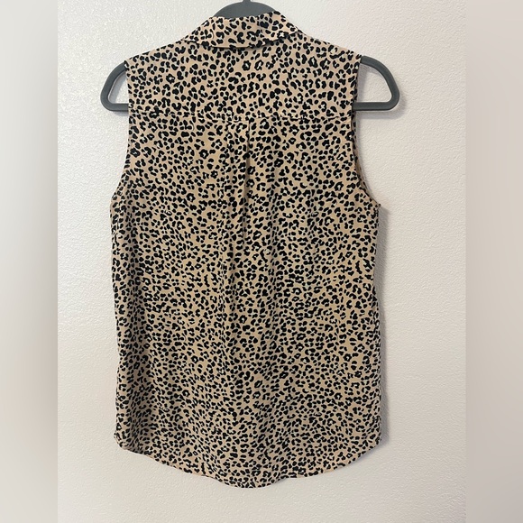 Equipment 100% Silk Cheetah Print Sleeveless Button Down Blouse Size Small - Picture 5 of 9